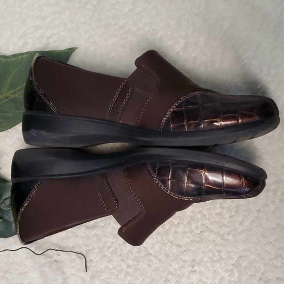 Clarks Women's Gael Rex Flat size 8.5 brown - Picture 5 of 10